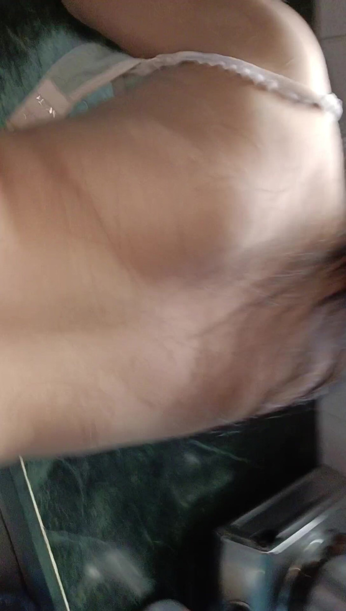 Poonamrandi143: 在厨房操小嫂