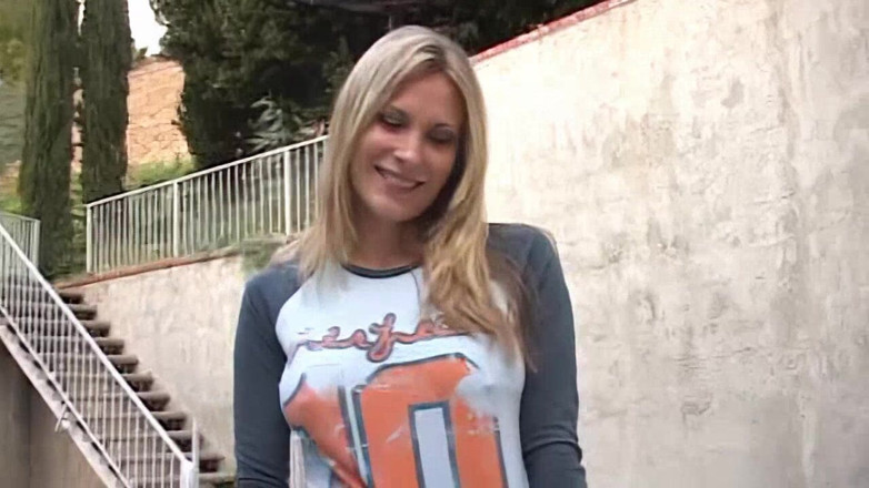 Oldschool X: Blonde MILF Devours Cock with Sloppy Cum Dripping Finish