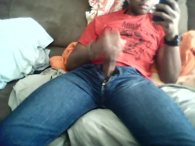 Pharoah Zeus: Sofa masturbasi pt 6 tampilan depan