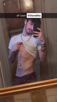 ไปซับ OnlyFans ของฉันหน่อย แล้วบอกฉันว่าต้องทำอะไร ฉันจะเป็นเด็กดีและเชื่อฟัง