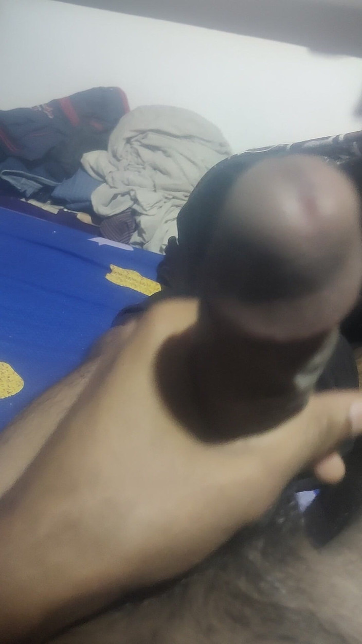 Gigolo Tv: Saya Mengurut Zakar Saya