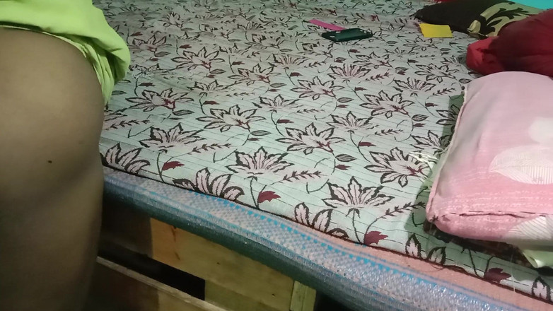 Sexy juli: Pronajímatel zašpinil celou kundičku