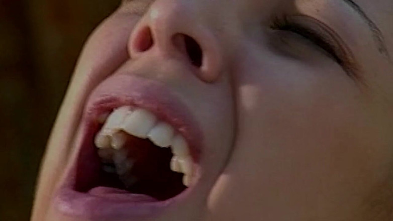 ORGASMX: Ретро-секс Із Сексуальною Мілфкою З Повним Сквиртом