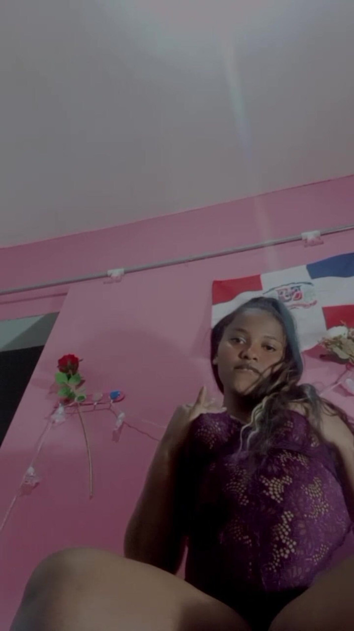 Delicious open butt: Uve, Lingerie e fuoco: il trio perfetto