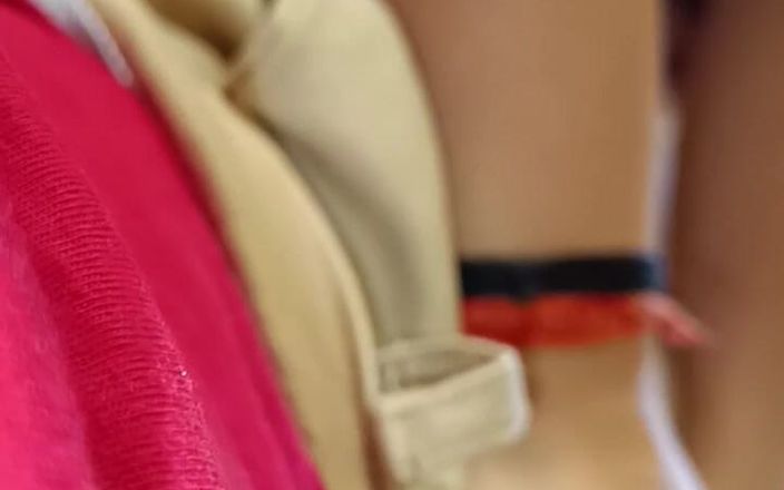 Mohini Lucknow Desi girl: Stora desi bröst avsugning av indiska Bhabhi