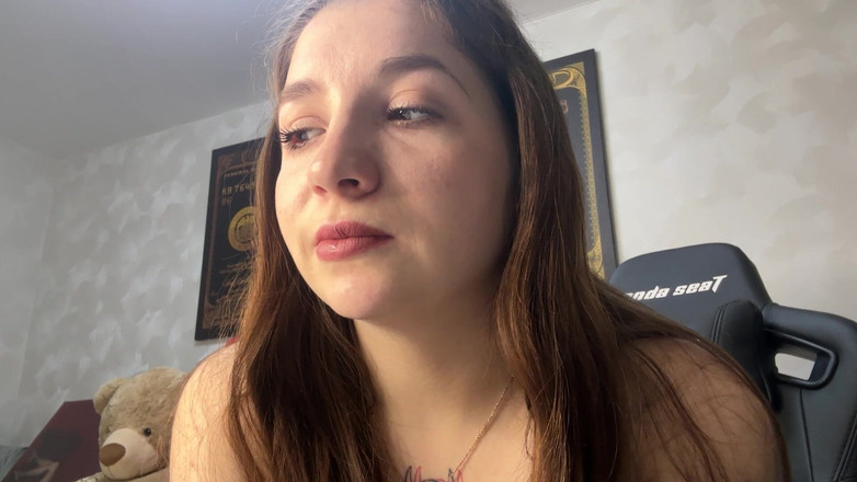 Hottie goddess: Aliran kahak yang batuk: keseronokan lidah