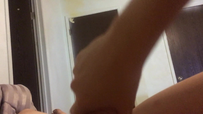 Romantics anonymous: Handjob Assjob
