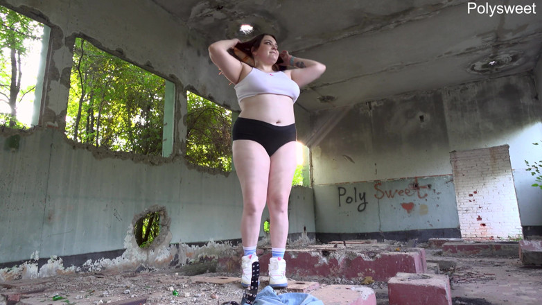 Polly Sweet: Dancing Among the Ruins and Masturbating with a Vibrator Naked
