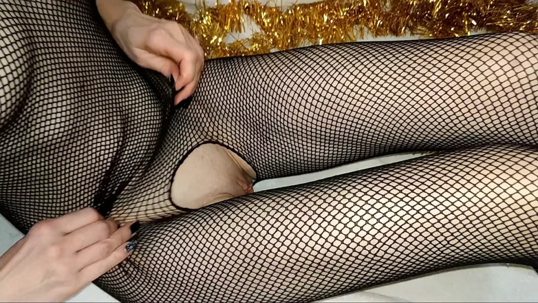 Toystest: Pequena estudante amadora vestindo traje corporal sexy