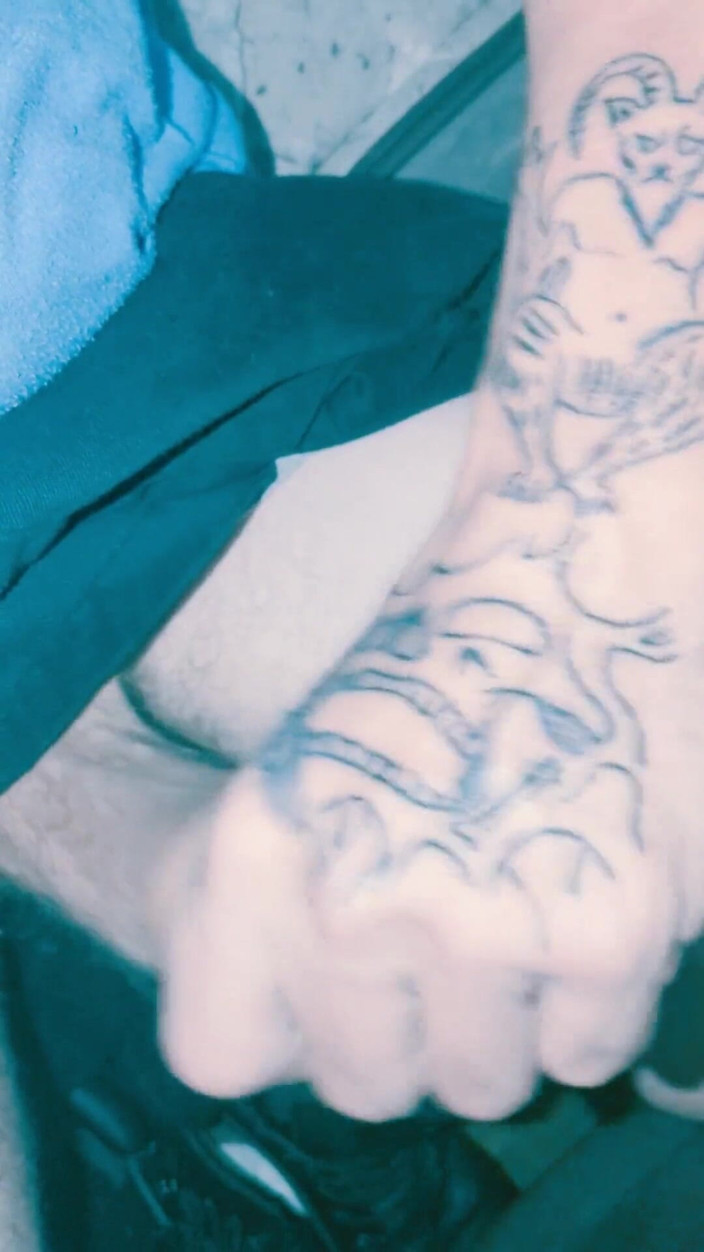 HungBareBackRabbit: Předvádím moje 2 nové tetování