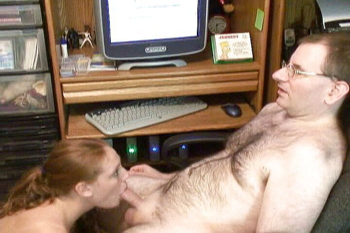 Radical: Mladší amatérka se šprtským starým mužem