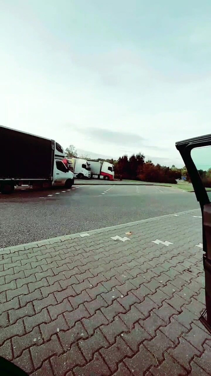 Slutboyben: Slutboyben cam4 seksi yıldızı teşhirci hayranlarımla sikiliyor ve teşhir ediyor,...