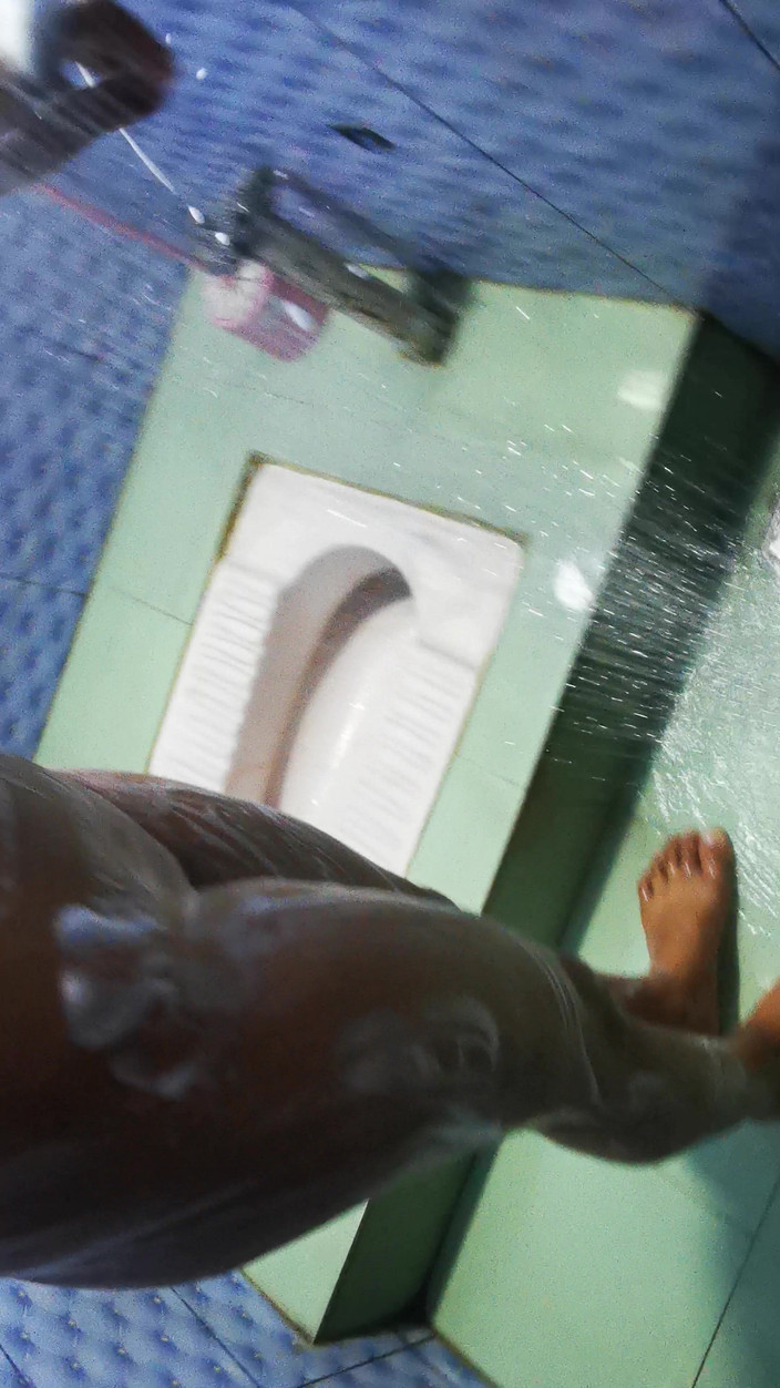 rhdhudhdhd: Порочный секс с девушкой, которая трахается в ванной