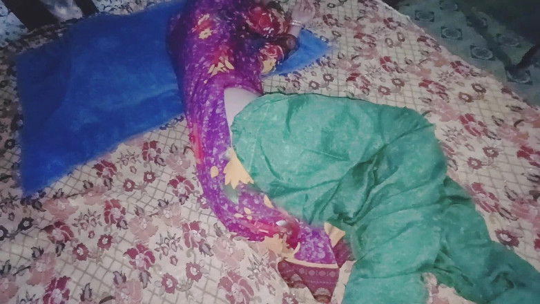 TomatoBig: Медсестра в больнице против траха доктора в комнате