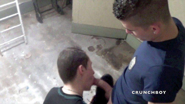 STRAIGHT BOY CURIOUS: Fabien scopata da delle scarpe da annusare etero arabo