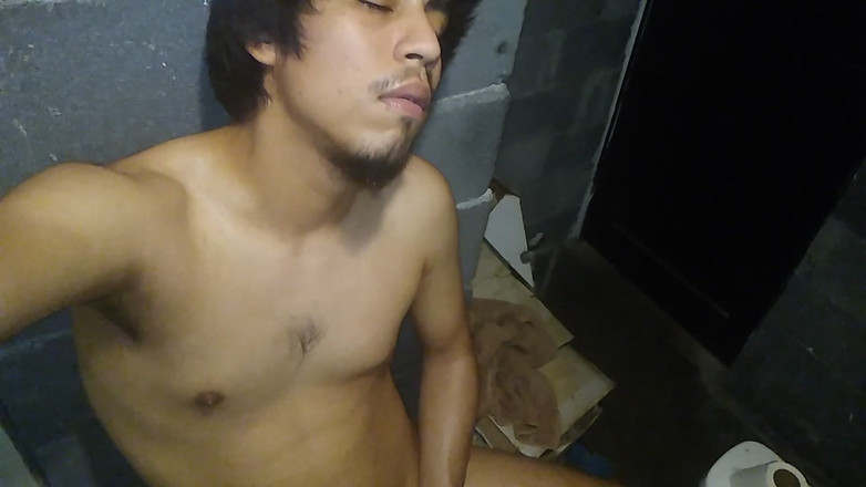 AlexAlejandro13: 내 보지를 젖탱이로 젖탱이로