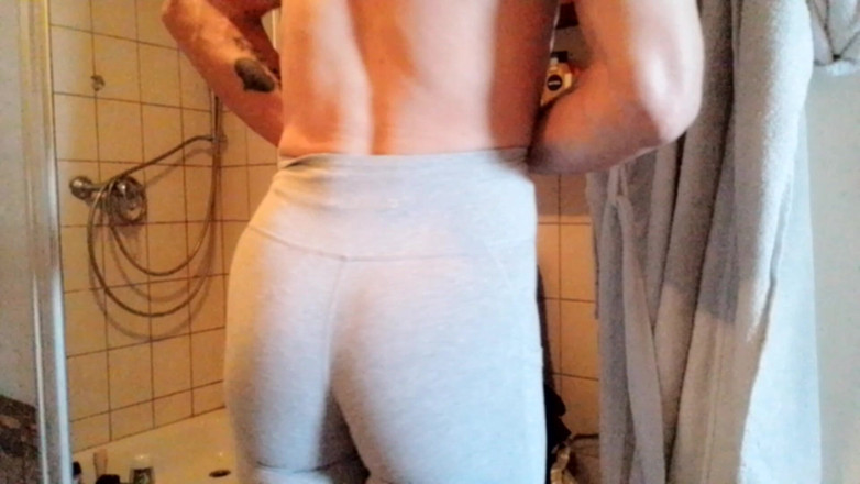 tabsi81: J’aime tellement mes fesses