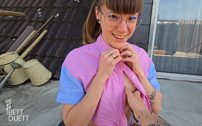 BettDuett: Outdoor Couple Balcony Sex!!