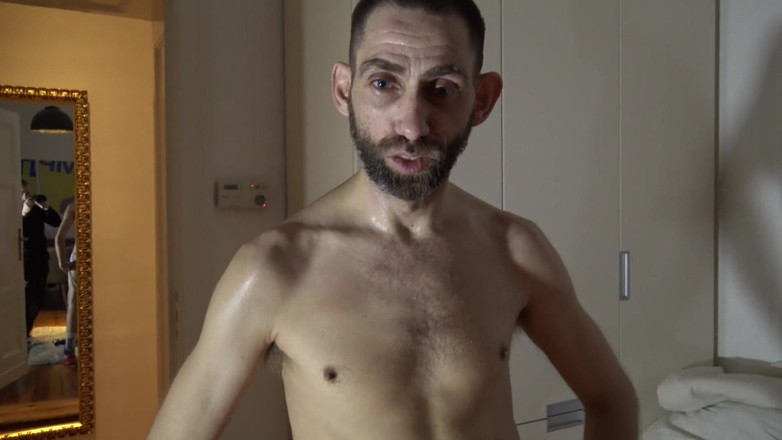 RAW PORN SPY CAM: Vídeo com Jess fodida em pêlo por Miroslaw