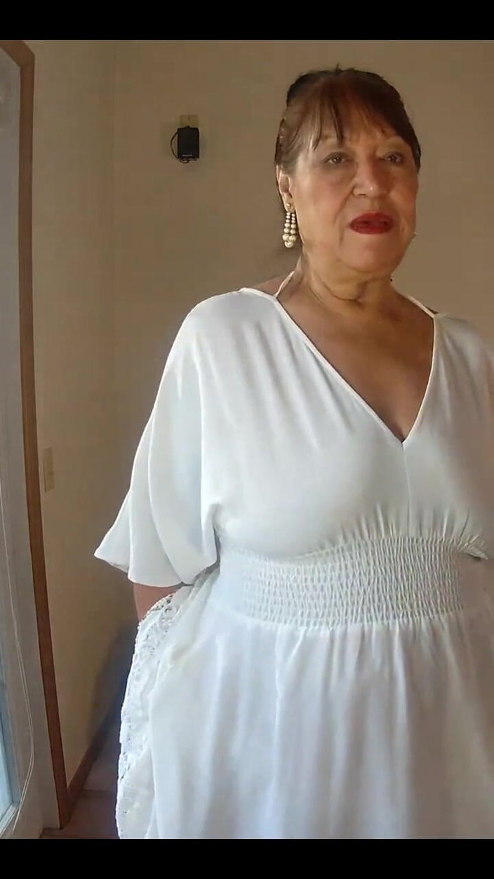 Zilah Luz: Tempo di gioco perverso dal vivo