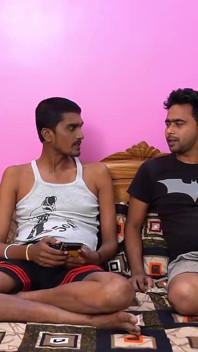 Mama vitregă indiană desi reală face sex cu discuții romantice fierbinți!