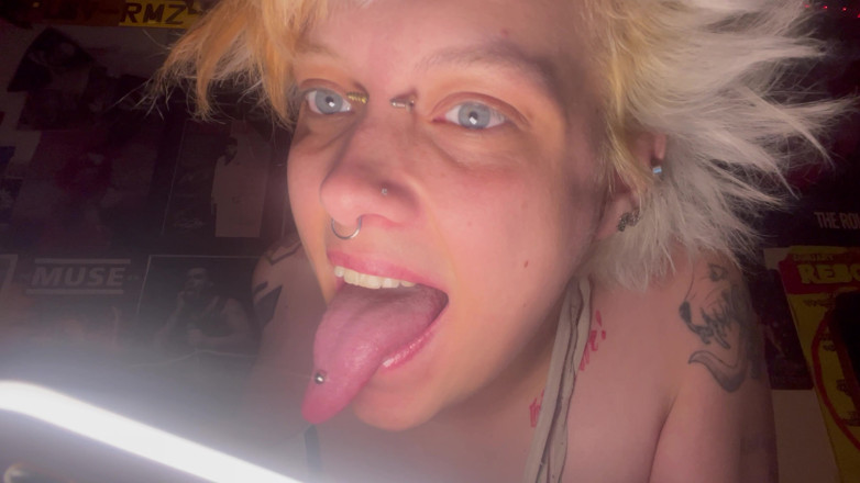 Glitterqueen1999: Goth mädchen keine make-up-mund-tour! Zunge zähne 