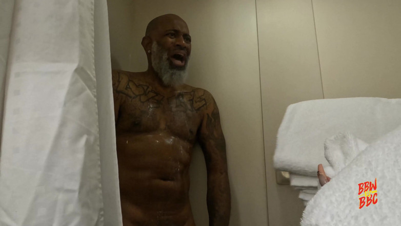 Shaundam: Do You Need Some Towels