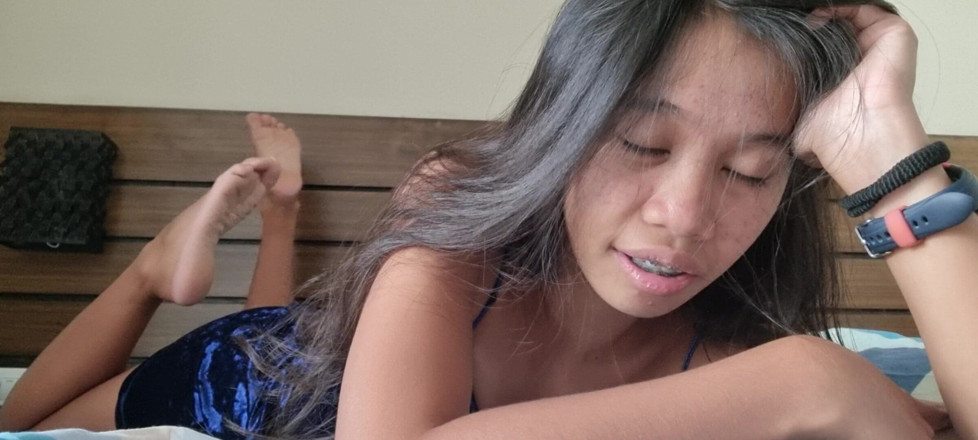creamberryfairy: Novia en video llamada de sexo