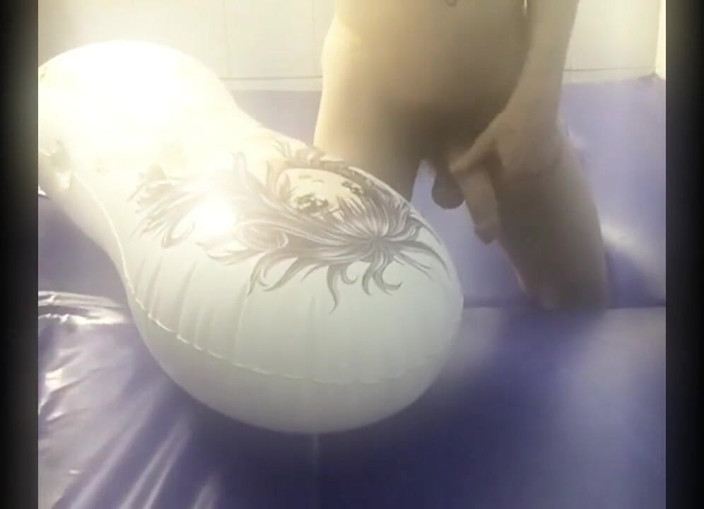 Aussie bi boy: Fucking the Asuka love pillow on the spare waterbed