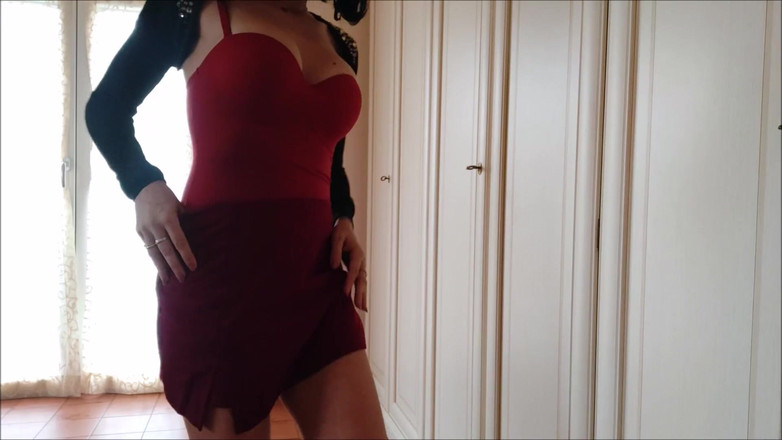 savannahamatoriale: Ma belle-mère a un cadeau très spécial pour vous, beau-fils...