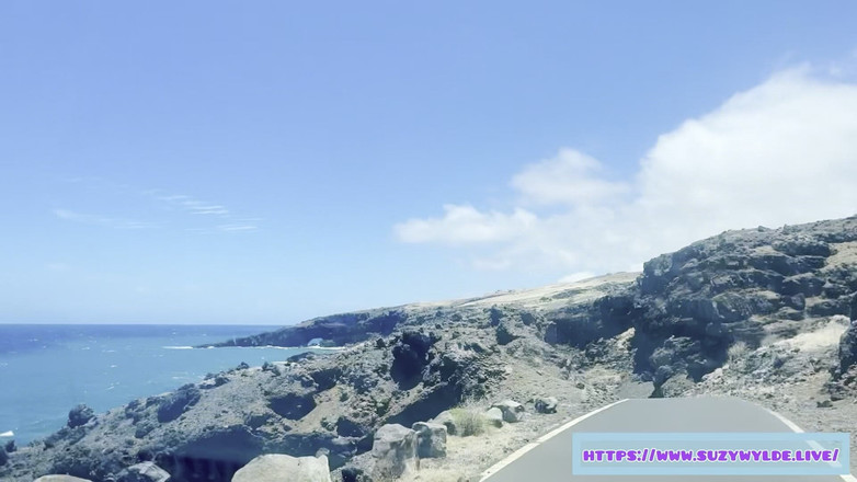 Suzy Wylde: Sfw roadtrip naar Hana voor Suzy Wylde in Waimoku Falls,...