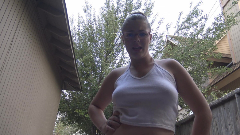 Tropical Lust: Kendra crushes her little neighbor