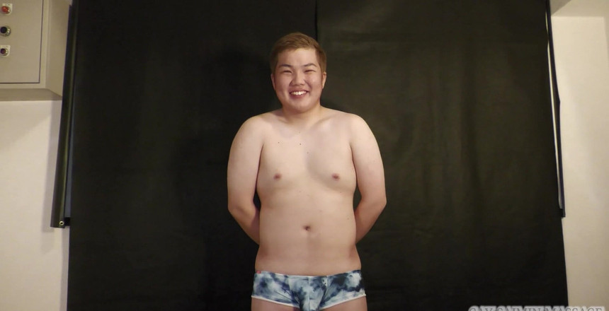 Gay Saimin Pictures: 170cm 75 kg 19y japansk muskulös hår bära stor kuk gay rå...