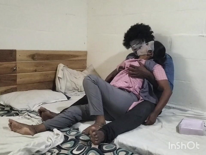 Funny couple porn studio: Fată de peste 18 ani studentă 1