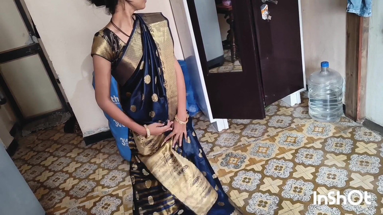 Desishycouple: 집에서 혼자 자위하는 2부