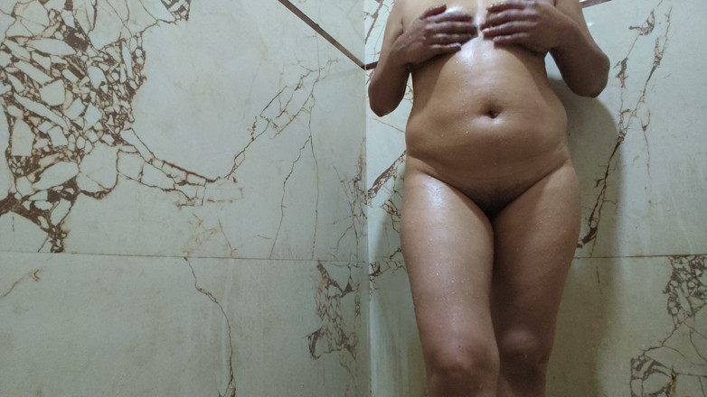 bhabhi ki chudayi: Full Nude Body Oil Massage