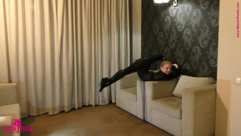 Gymnastic: Гола в готелі