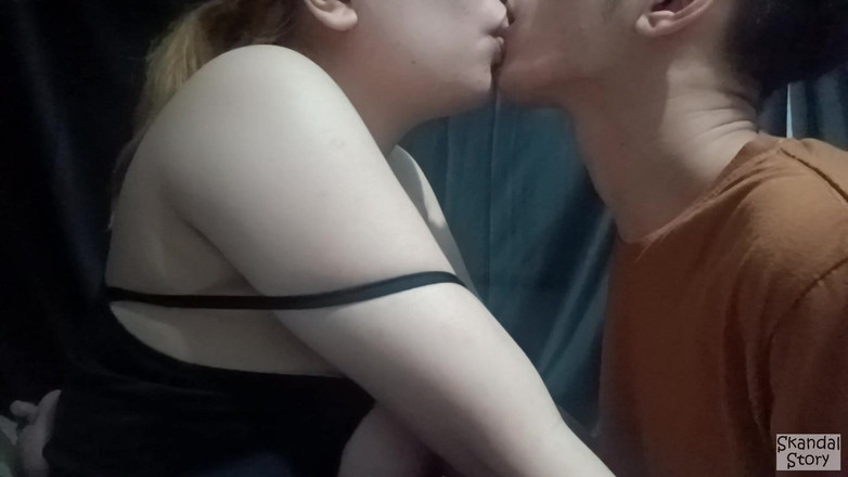 Skandal Story: Polib moji nevlastní sestru, bonus za kouření