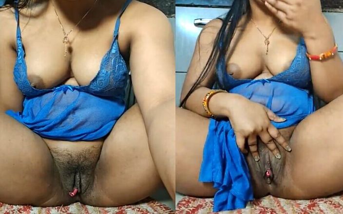 Sexy dimple: 德西热哥用假阳具自慰