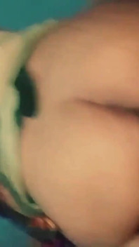 Cazzo duro ragazza desi appena sposata
