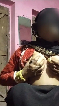 Desi chudai, suce le sari et fait la Ghore debout et suce le pénis dans la bouche, hindi