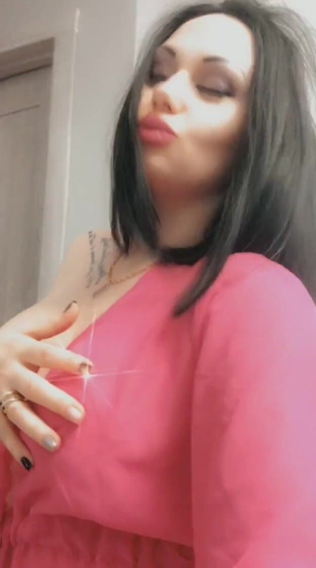 Goddess Misha Goldy: Babe Solo Dans