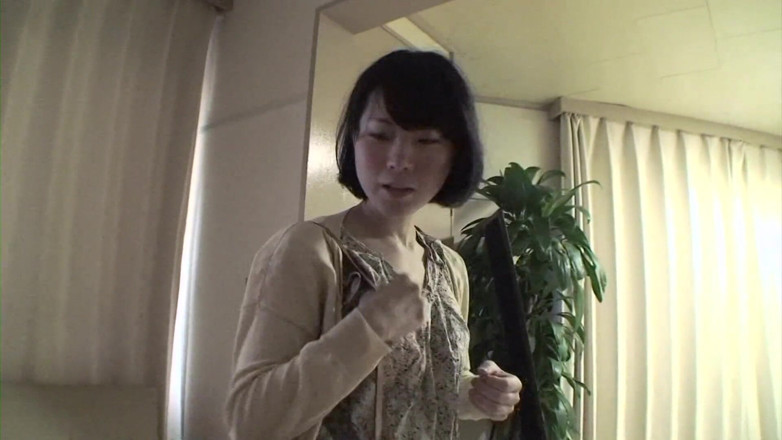 Japan Lust: Japanese lady picked up and creampied