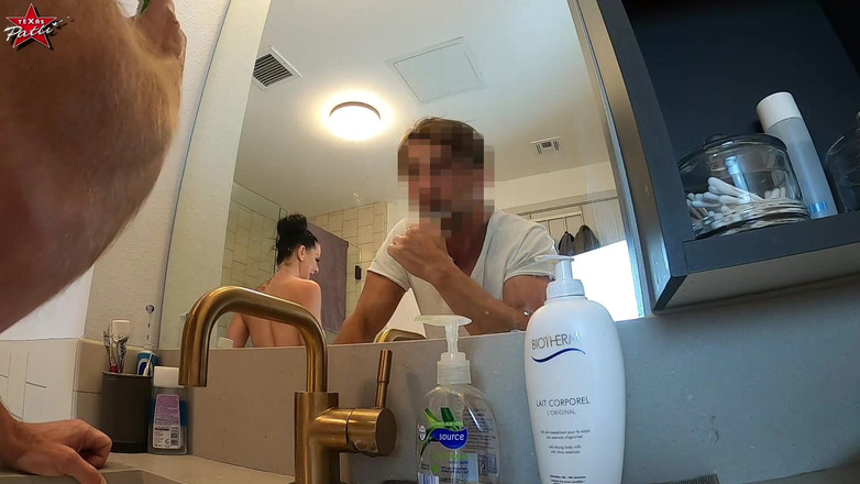 Texas Patti: Enteado seduzido no banheiro