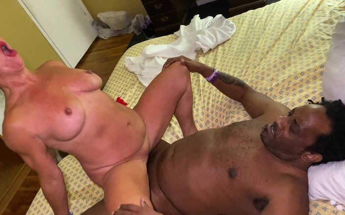 Mr_Majic: Athena West принимает мистера Majicxxx! Сквиртую и становится грязной