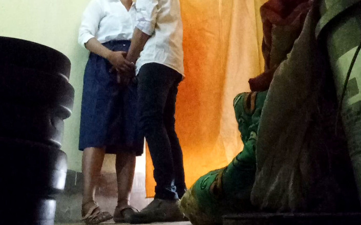 Fantacycutting: Indická studentka a učitelka virální video