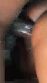 Cewek itu dihukum sama kontol besar pria kulit hitam karena telat makan malam