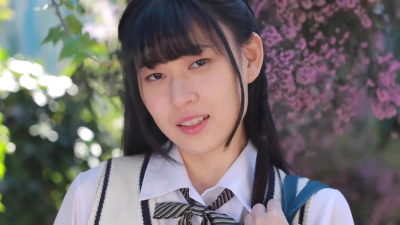 Strix: Hitomi Yoshikawa - Love Scandal