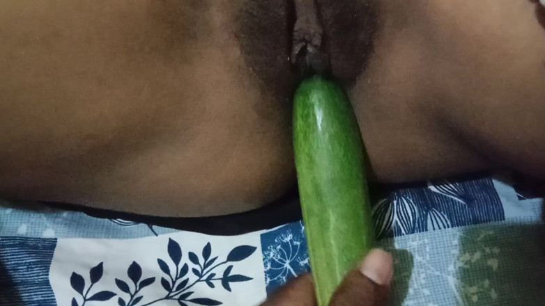 Sexy Zaara: Burqa Müslüman kız arkadaşım o kadar ateşli ki suyunuzu gördüğünüzde...