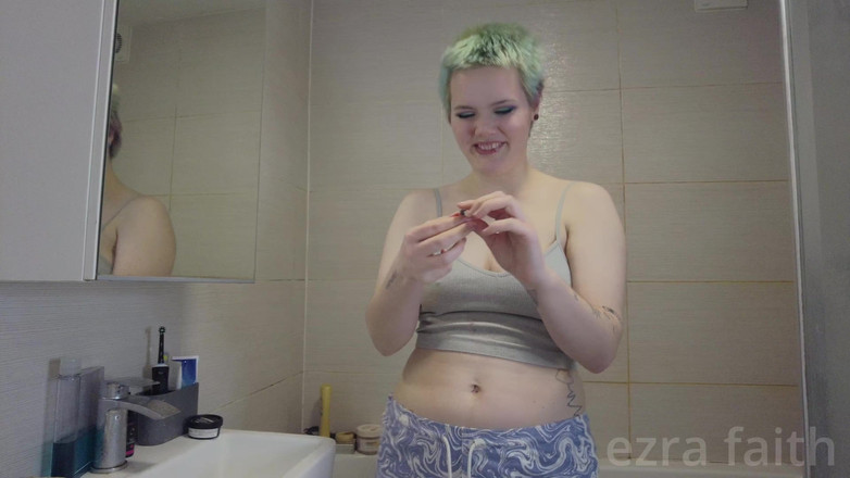 Ezra faith: सिकुड़ते हुए पोशन के साथ मेरे पेशाब में सिकुड़ते सौतेले पिता की बौछार! HD Mp4